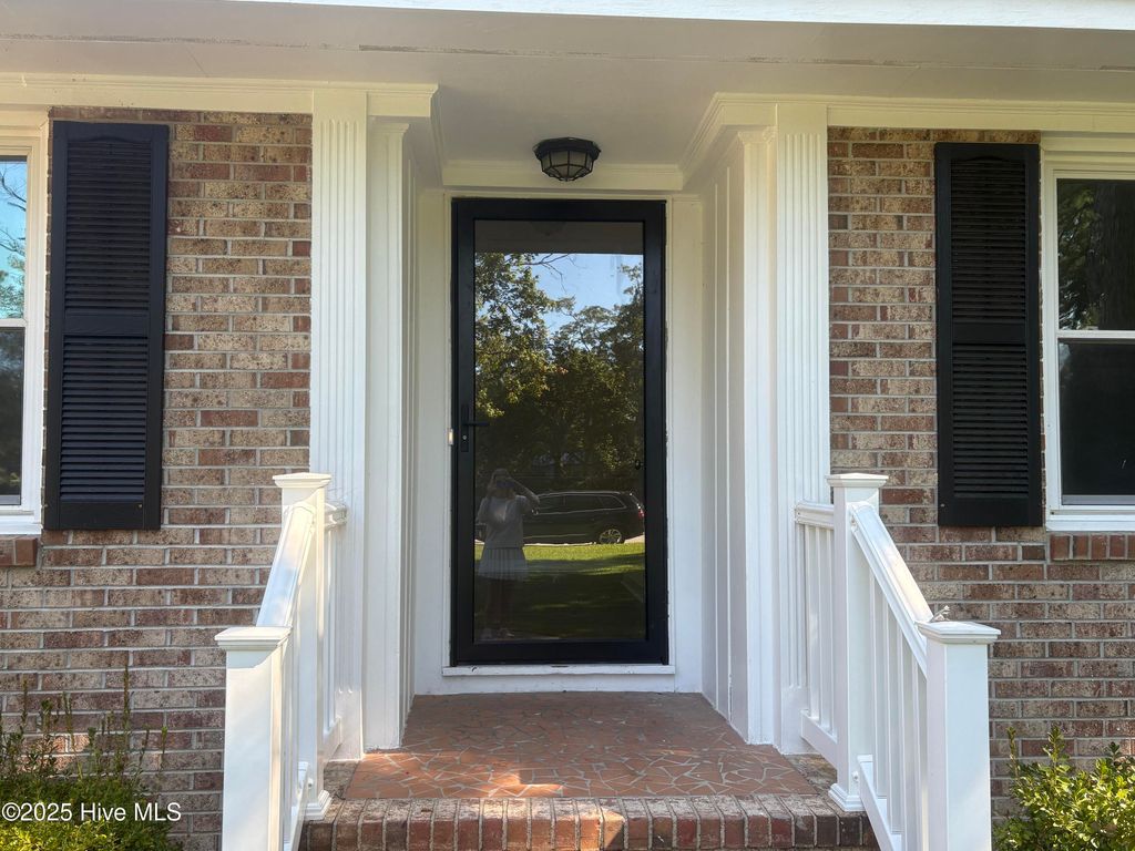 Photo of 402 Lawson Road, Washington, NC 27889 (MLS # 100527539)