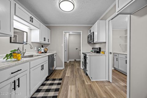 Tiny photo for 501 Oak Lane, Jacksonville, NC 28540 (MLS # 100543072)