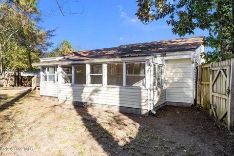 Tiny photo for 501 Oak Lane, Jacksonville, NC 28540 (MLS # 100543072)