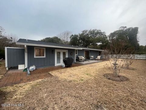 A home in Pine Knoll Shores