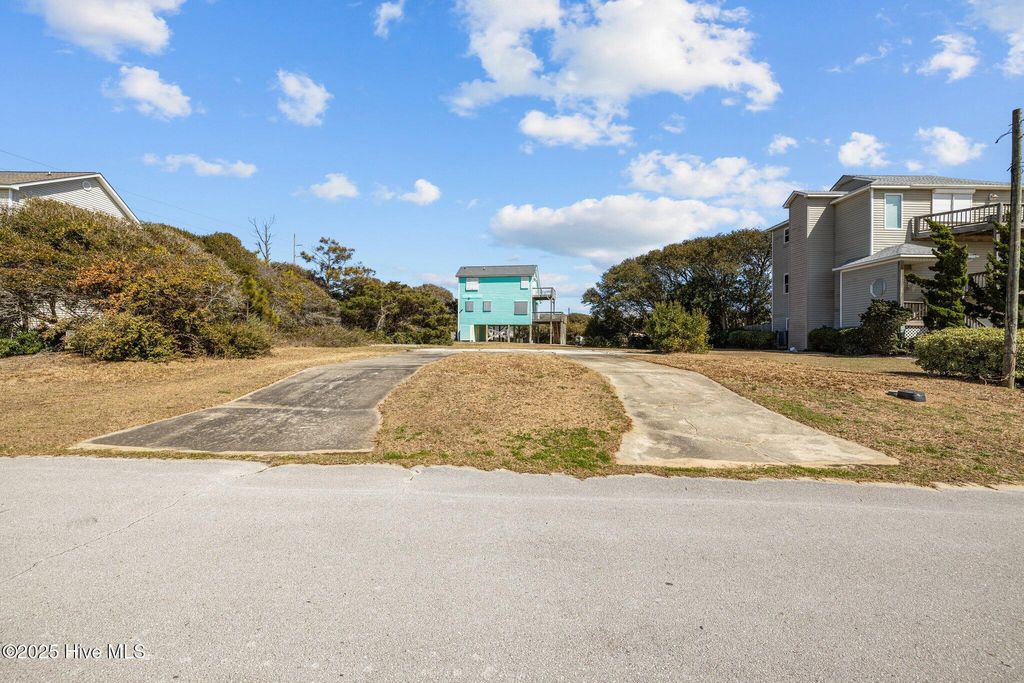 Photo of 104 Surf View Road, Emerald Isle, NC 28594 (MLS # 100496108)