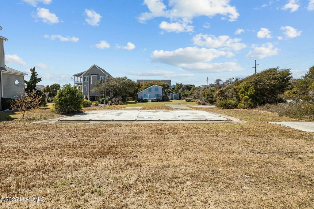 Photo of 104 Surf View Road, Emerald Isle, NC 28594 (MLS # 100496108)