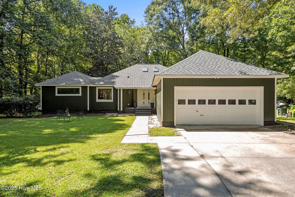 Photo of 3000 Coriander Drive, New Bern, NC 28562 (MLS # 100520474)