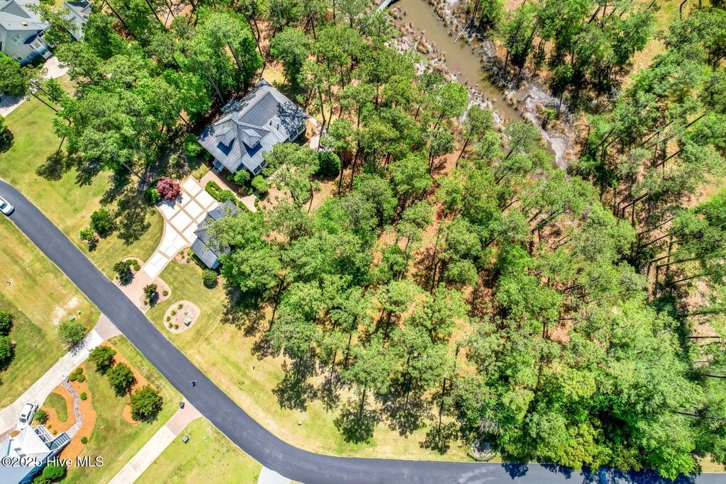 Photo of 72 Oyster Point Road, Oriental, NC 28571 (MLS # 100418664)