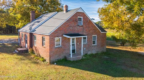 A home in Chinquapin