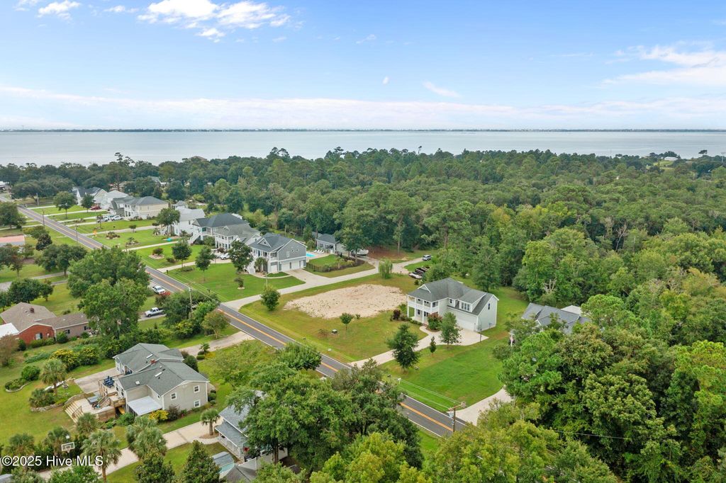 Photo of 264 Pearson Circle, Newport, NC 28570 (MLS # 100529649)