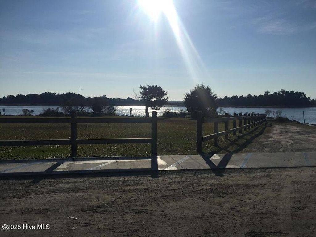 Photo of 213 Shell Rock Landing Road, Hubert, NC 28539 (MLS # 100520710)