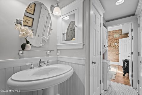 Tiny photo for 304 N Front Street #Apt F, Wilmington, NC 28401 (MLS # 100535047)
