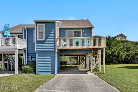 A home in North Topsail Beach