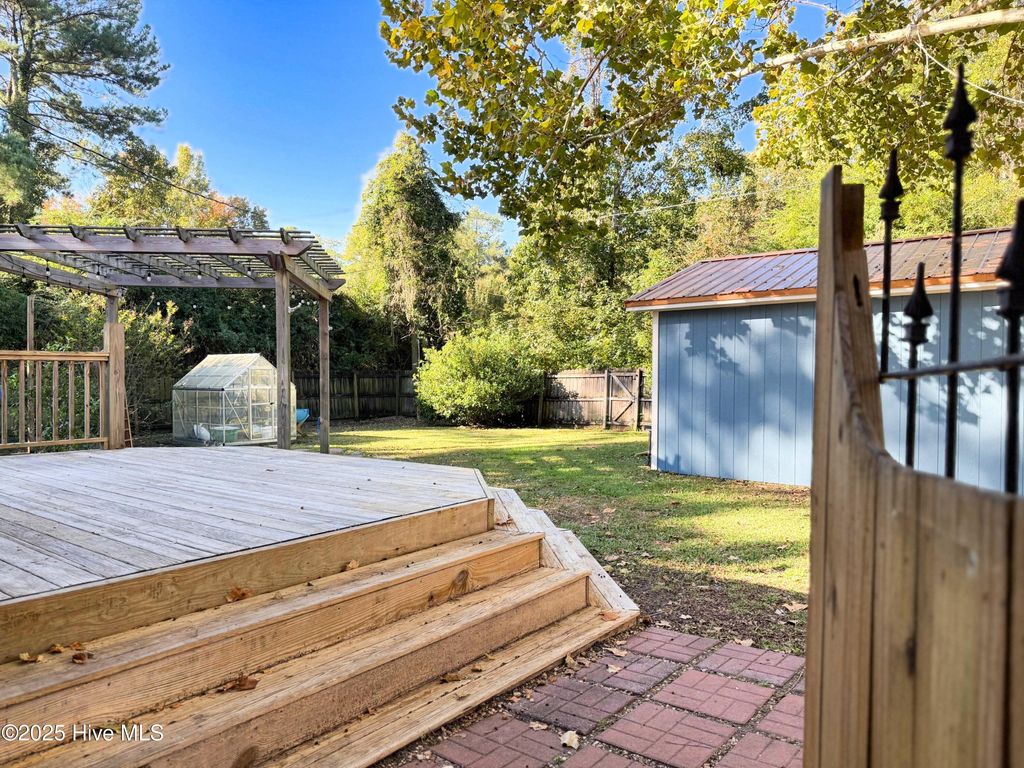 Photo of 2110 Wisteria Drive, Wilmington, NC 28401 (MLS # 100537869)