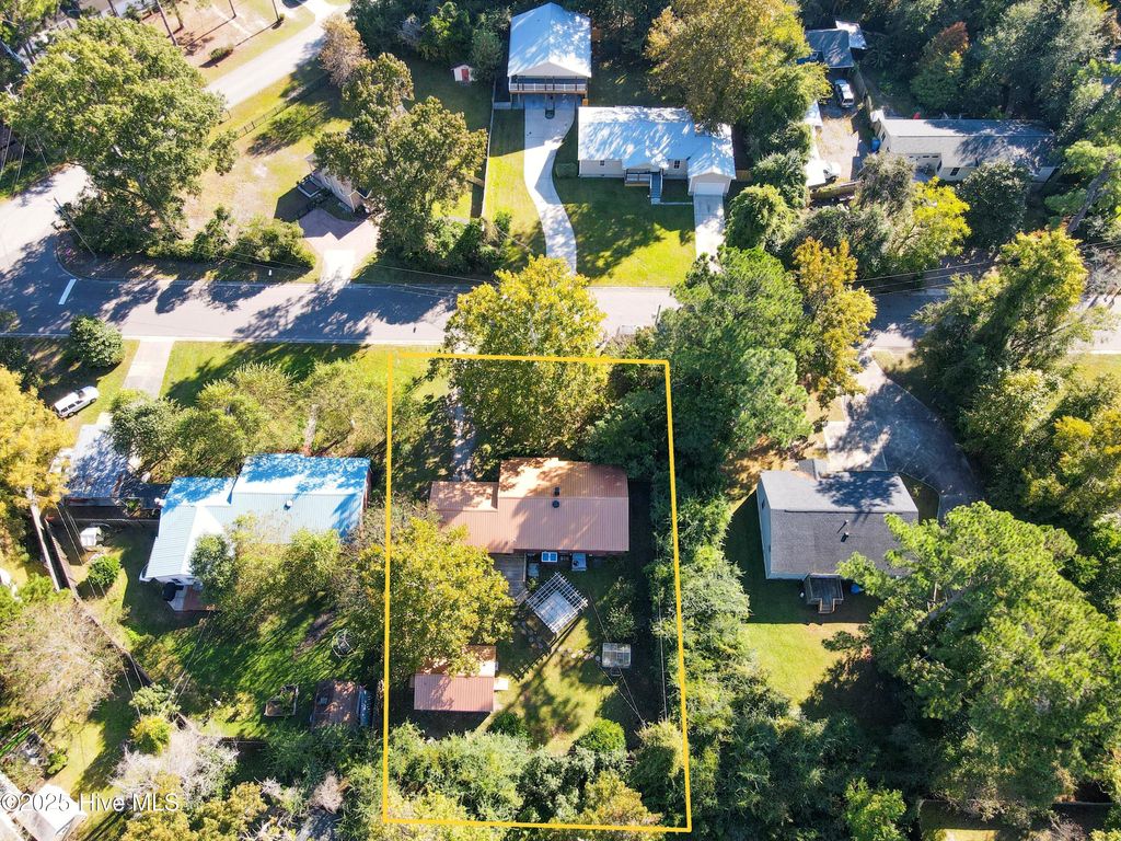 Photo of 2110 Wisteria Drive, Wilmington, NC 28401 (MLS # 100537869)