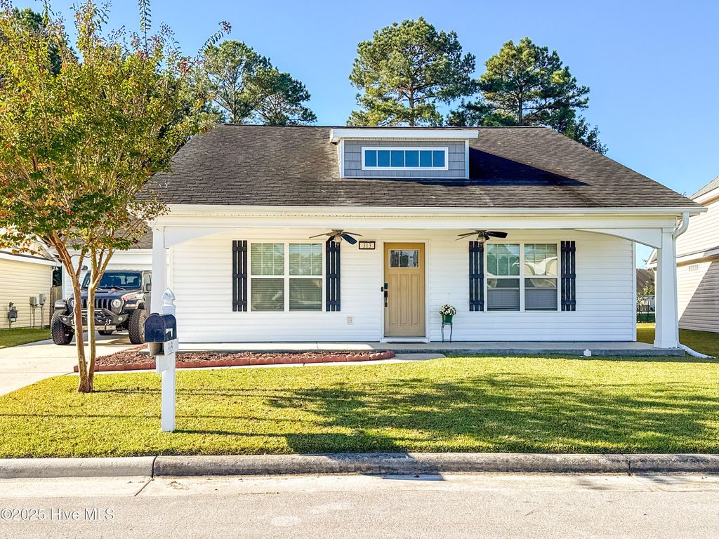 Photo of 313 Elsmore Drive, New Bern, NC 28562 (MLS # 100536219)