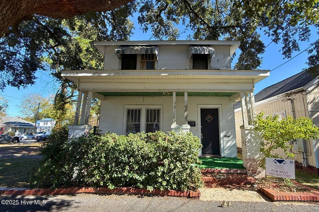 Photo of 301 S 13th Street, Wilmington, NC 28401 (MLS # 100543693)