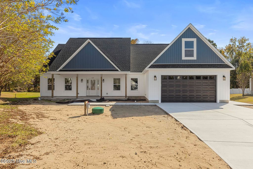 Photo of 405 Landfall Court, Newport, NC 28570 (MLS # 100525951)