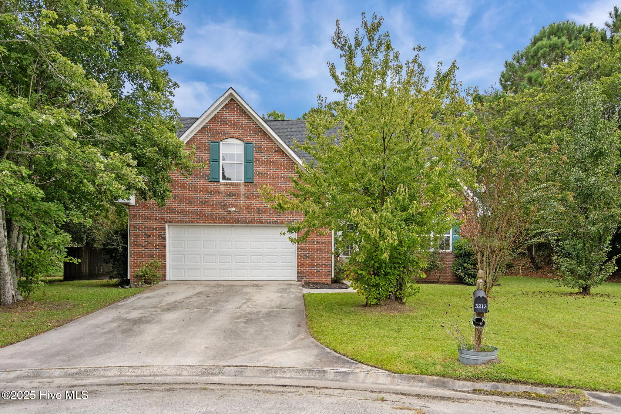 Wilmington, North Carolina 28405, United States, 4 Bedrooms Bedrooms, ,3 BathroomsBathrooms,Residential,Pending,209215