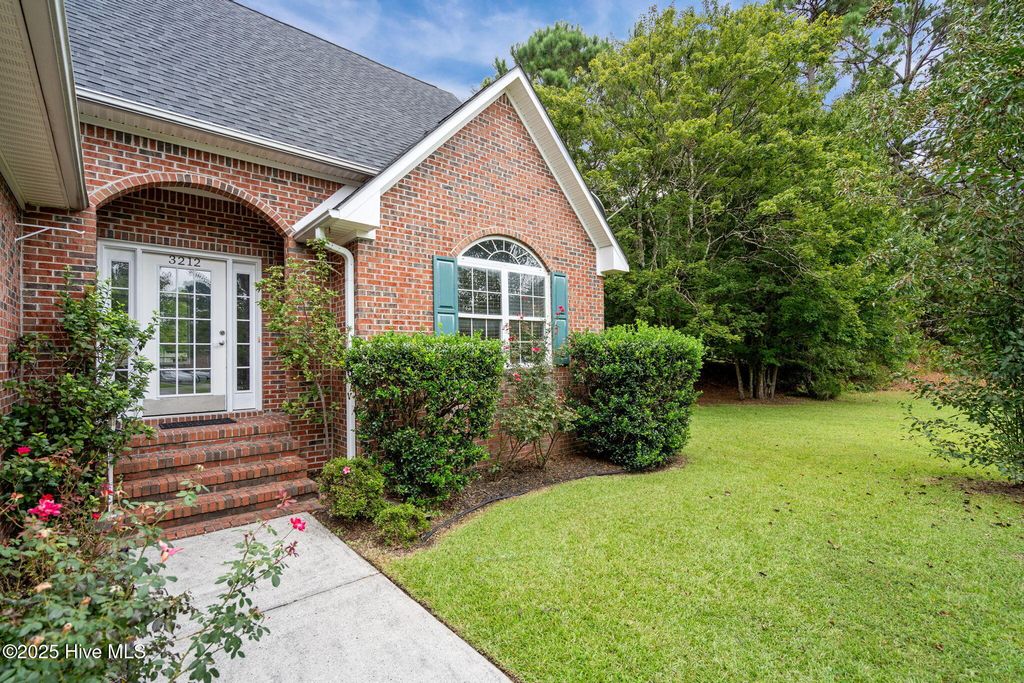 Photo of 3212 Dalton Court, Wilmington, NC 28405 (MLS # 100530309)