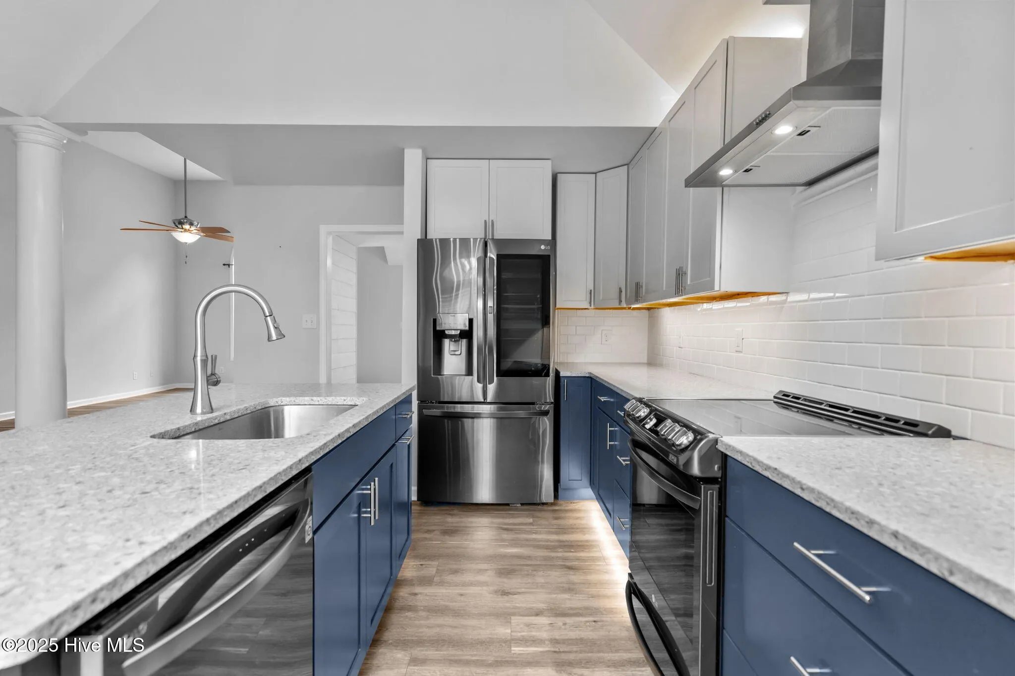 Wilmington, North Carolina 28405, United States, 4 Bedrooms Bedrooms, ,3 BathroomsBathrooms,Residential,Pending,209215