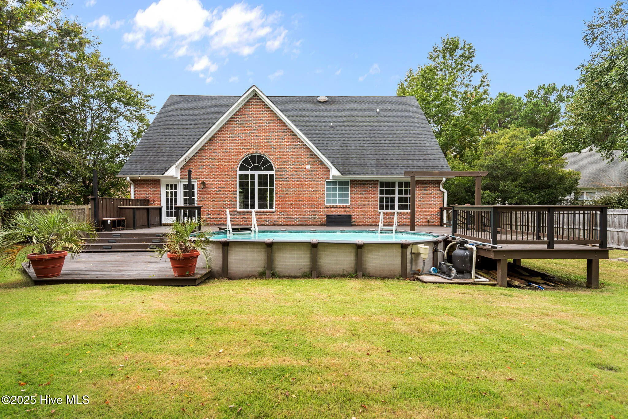 Wilmington, North Carolina 28405, United States, 4 Bedrooms Bedrooms, ,3 BathroomsBathrooms,Residential,Pending,209215