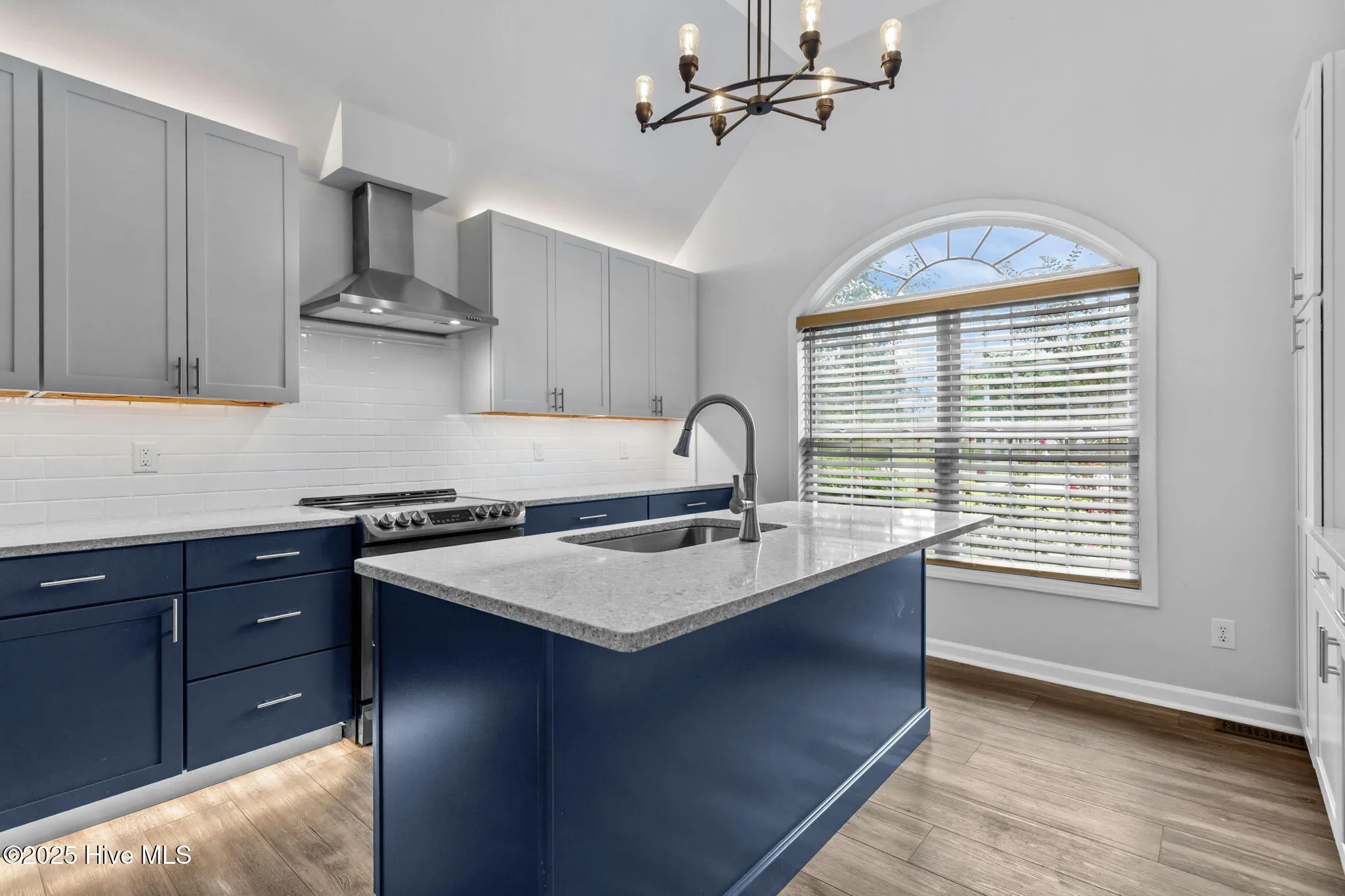 Wilmington, North Carolina 28405, United States, 4 Bedrooms Bedrooms, ,3 BathroomsBathrooms,Residential,Pending,209215