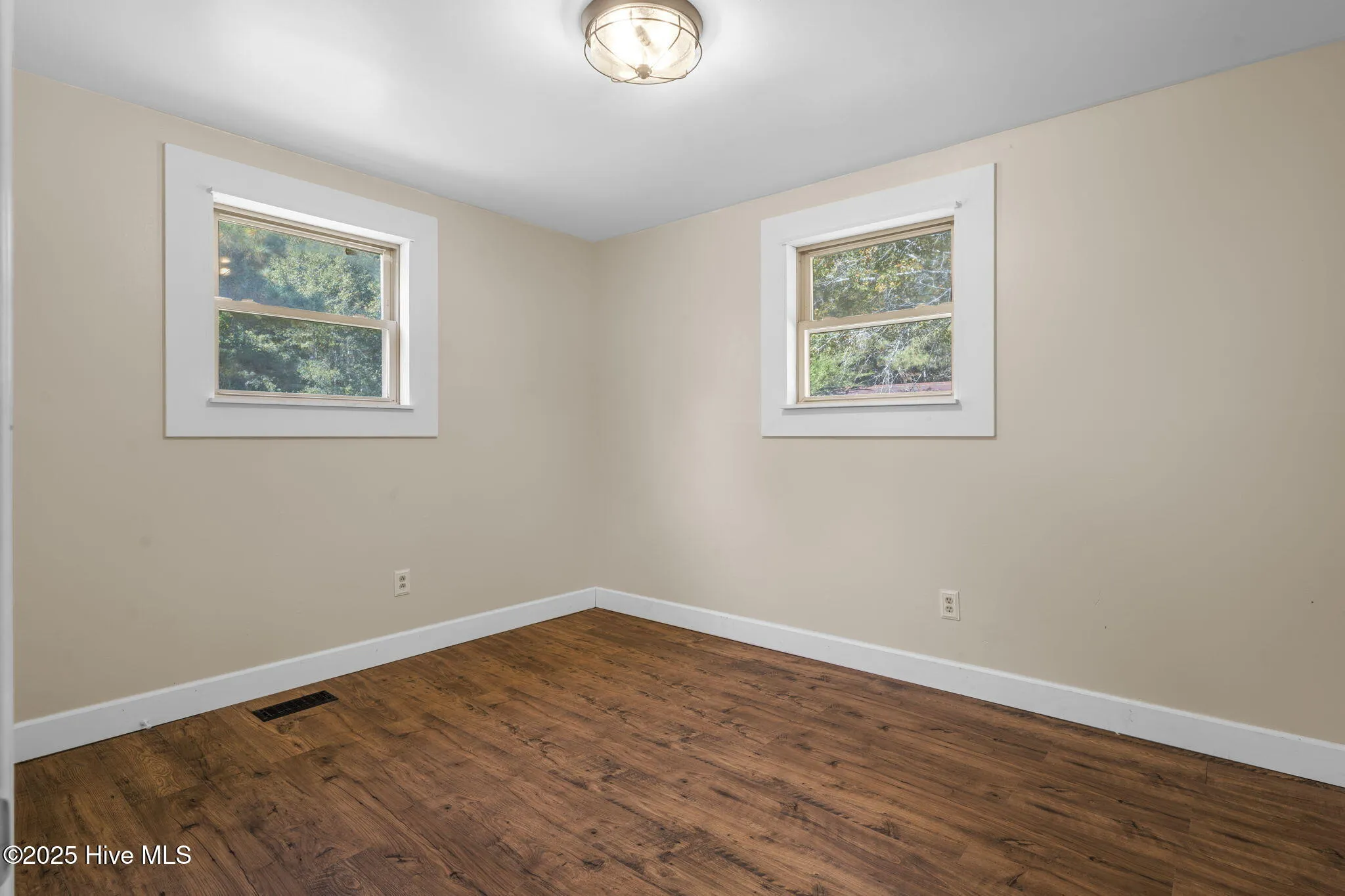 Tar Heel, North Carolina 28392, United States, 2 Bedrooms Bedrooms, ,1 BathroomBathrooms,Residential,Active,219717