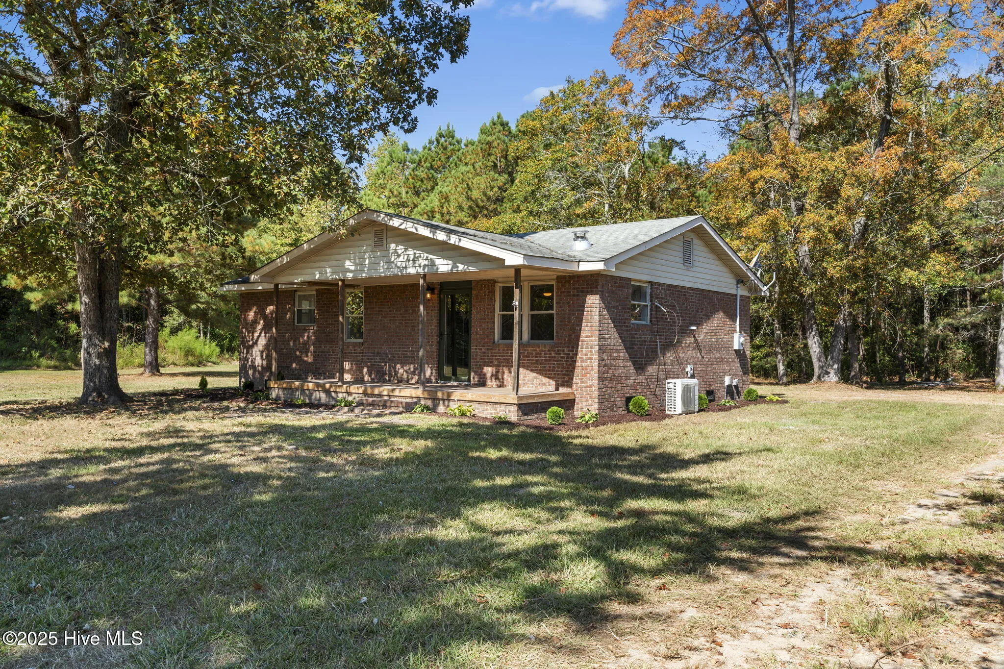 Tar Heel, North Carolina 28392, United States, 2 Bedrooms Bedrooms, ,1 BathroomBathrooms,Residential,Active,219717