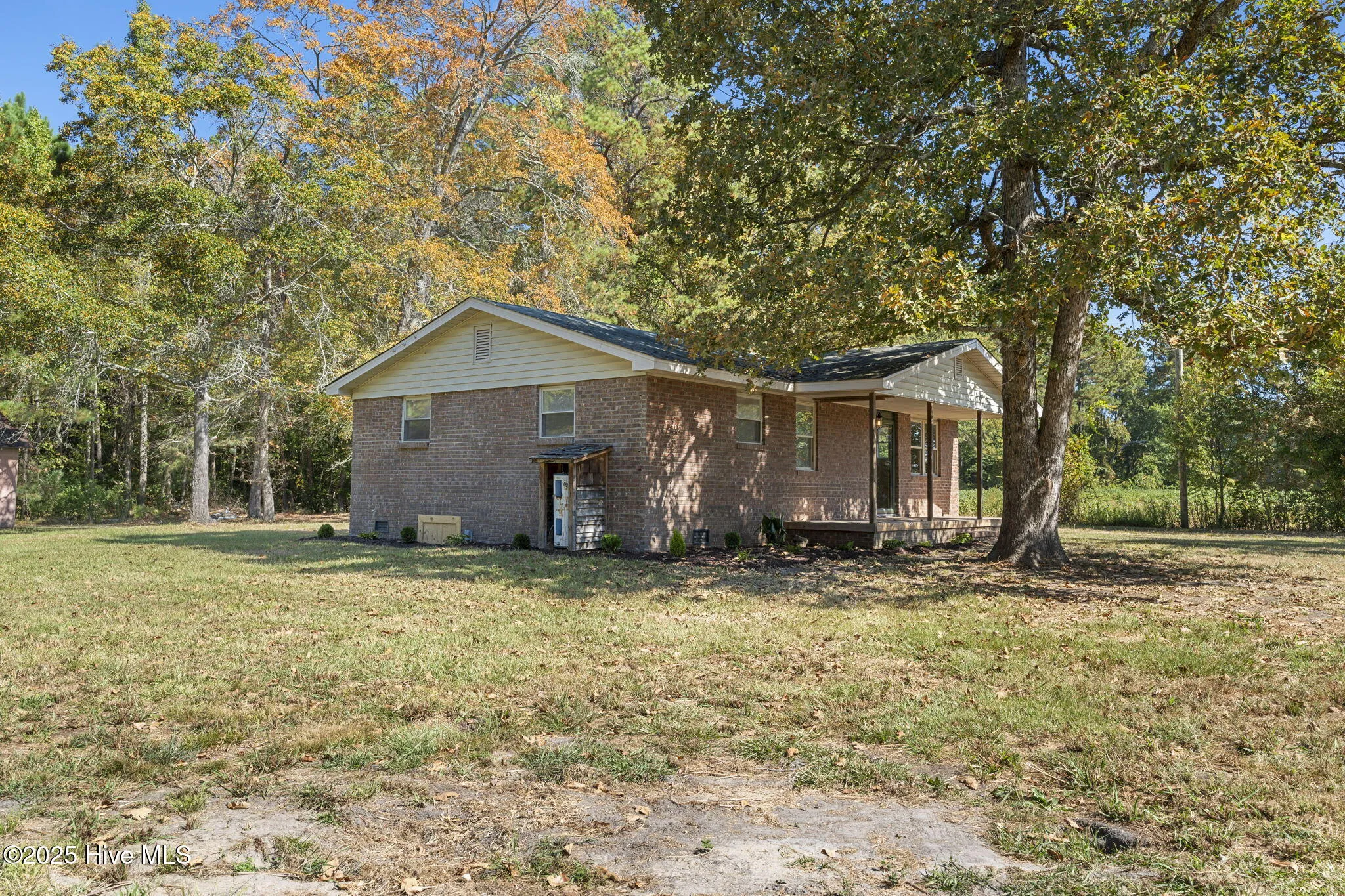 Tar Heel, North Carolina 28392, United States, 2 Bedrooms Bedrooms, ,1 BathroomBathrooms,Residential,Active,219717