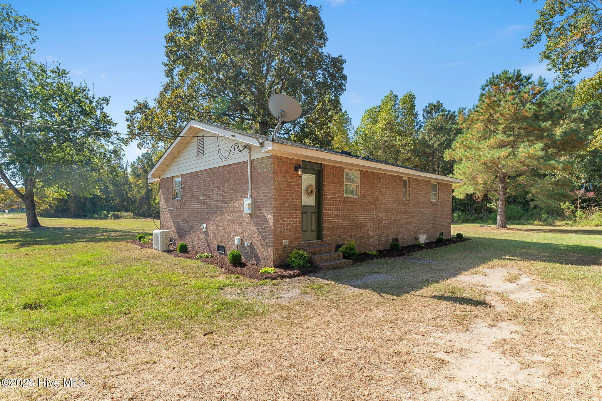 Tar Heel, North Carolina 28392, United States, 2 Bedrooms Bedrooms, ,1 BathroomBathrooms,Residential,Active,219717