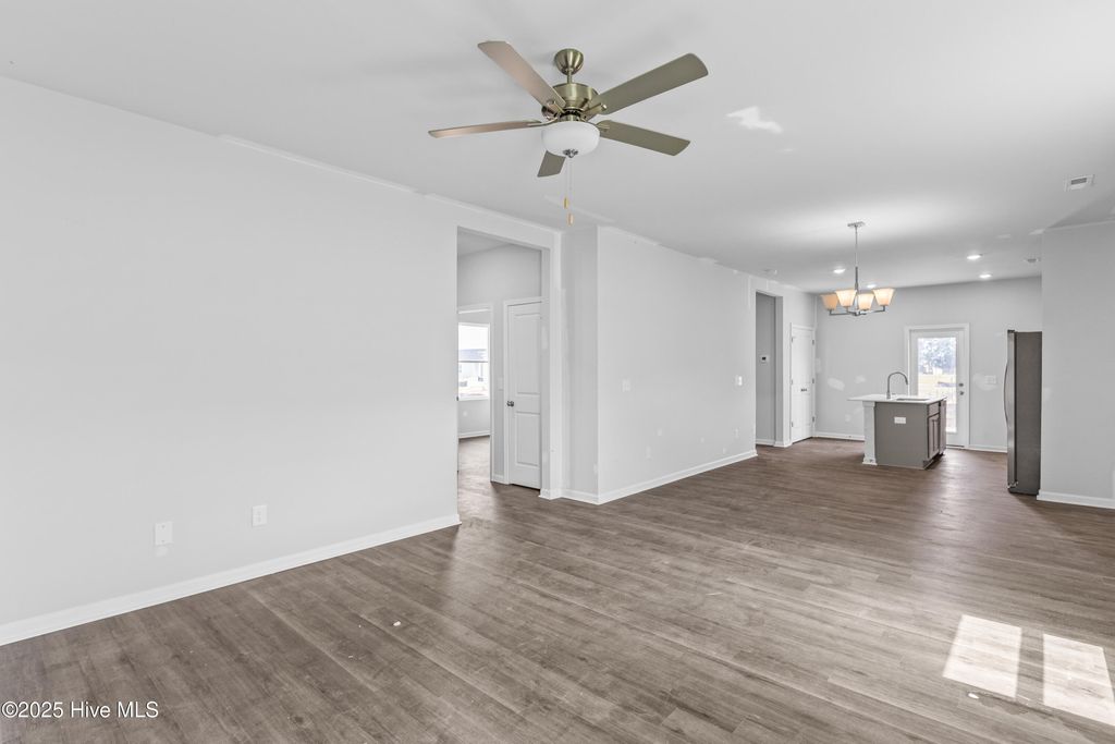 Photo of 610 S Squires Run Lane, Richlands, NC 28574 (MLS # 100528319)