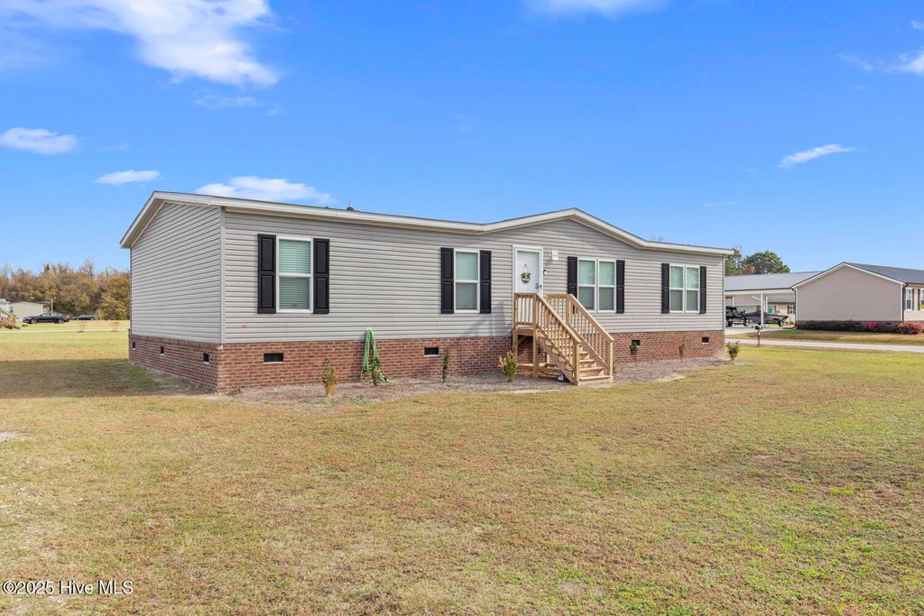 Photo of 292 Sand Ridge Road, Beulaville, NC 28518 (MLS # 100543196)