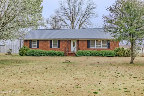 MLS: 100495442