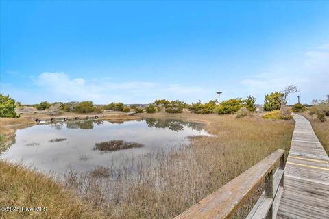 A home in Oak Island