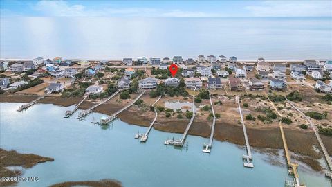 A home in Oak Island