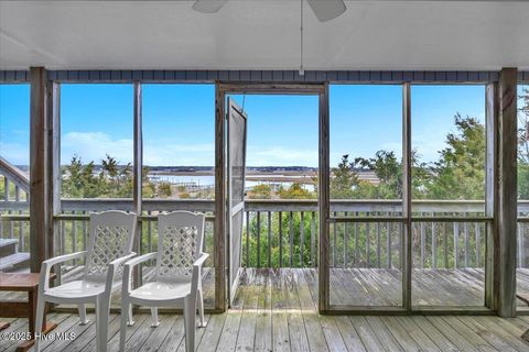 A home in Oak Island