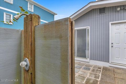 A home in Oak Island