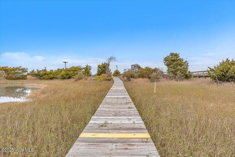 A home in Oak Island