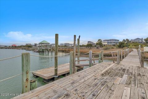 A home in Oak Island