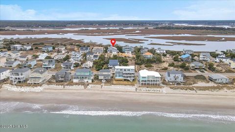 A home in Oak Island