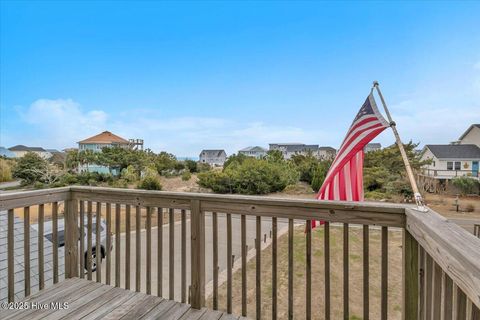 A home in Oak Island