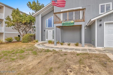 A home in Oak Island