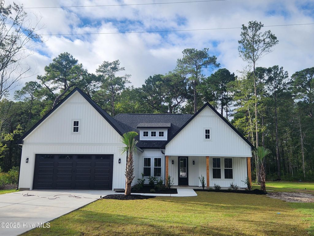 Photo of 519 Briarwood Drive NW, Calabash, NC 28467 (MLS # 100536024)