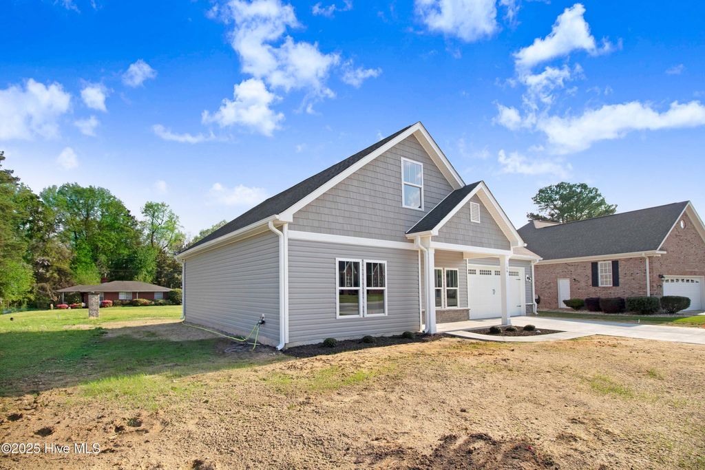 Photo of 106 Kingston Circle, Goldsboro, NC 27530 (MLS # 100543037)