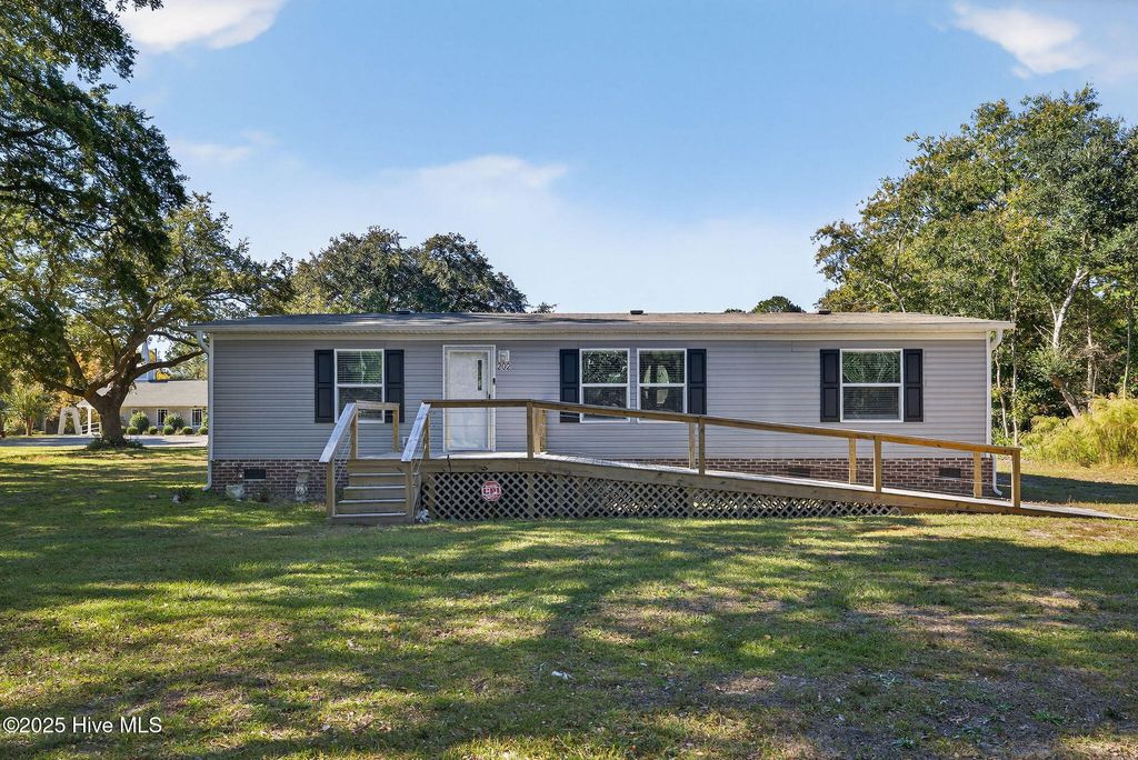 Photo of 202234 Sloop Point Road, Hampstead, NC 28443 (MLS # 100537876)