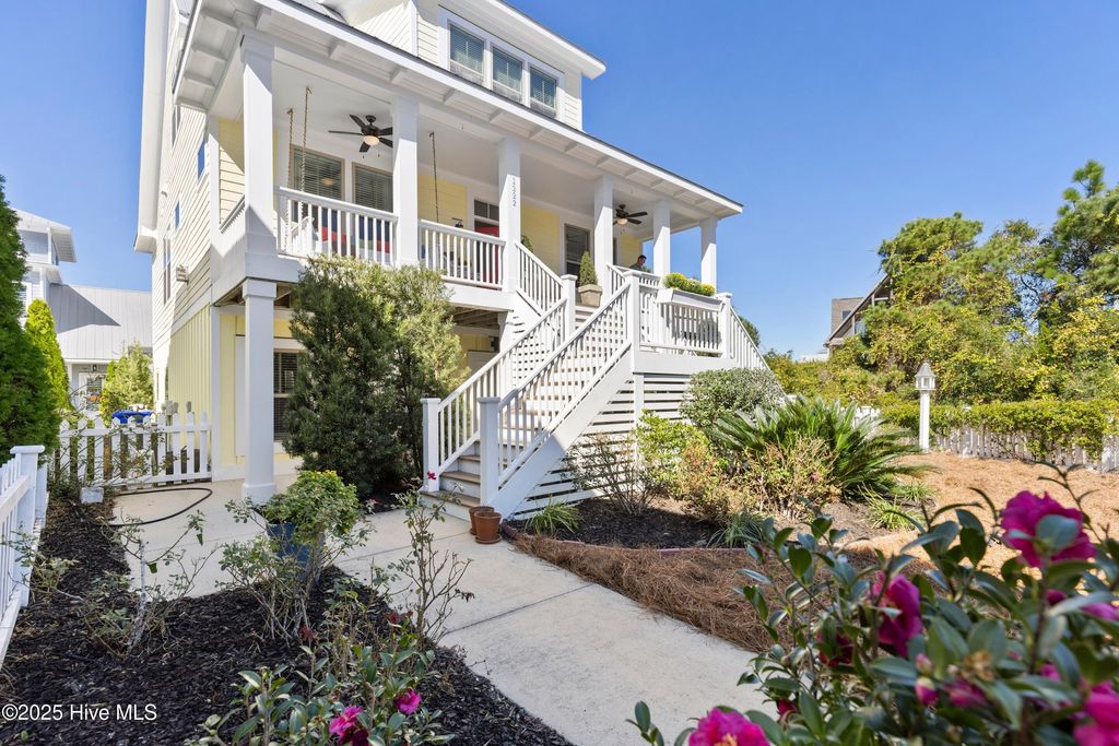 Photo of 1222 Croaker Lane, Carolina Beach, NC 28428 (MLS # 100536198)