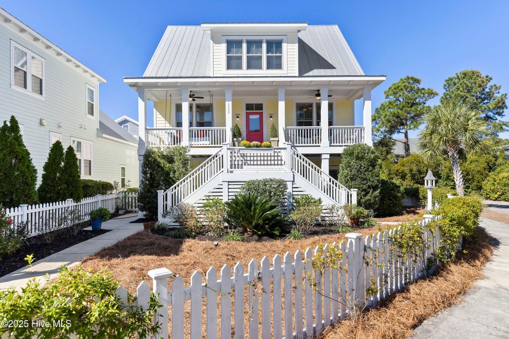 Photo of 1222 Croaker Lane, Carolina Beach, NC 28428 (MLS # 100536198)