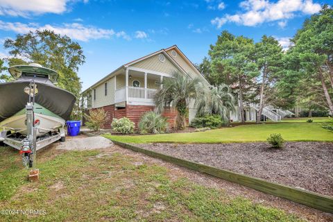 A home in Oak Island