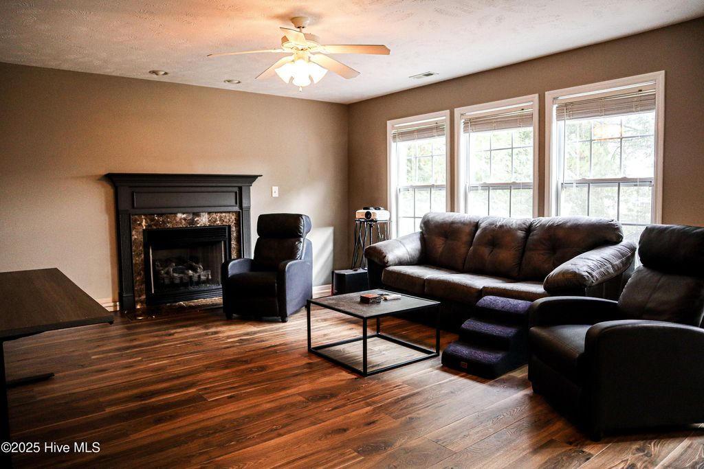 Photo of 101 Daleview Court, Richlands, NC 28574 (MLS # 100536147)