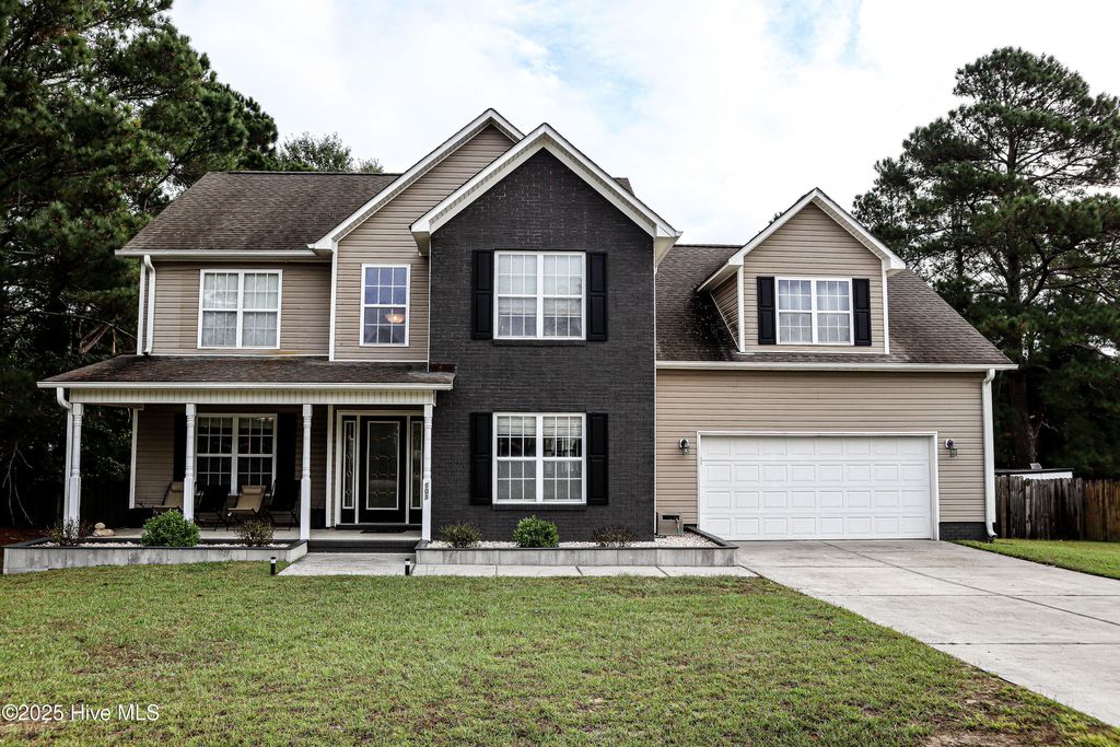Photo of 101 Daleview Court, Richlands, NC 28574 (MLS # 100536147)