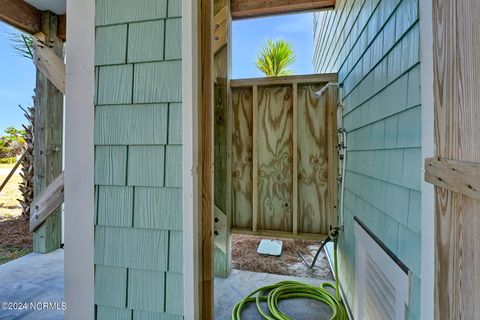 A home in Topsail Beach