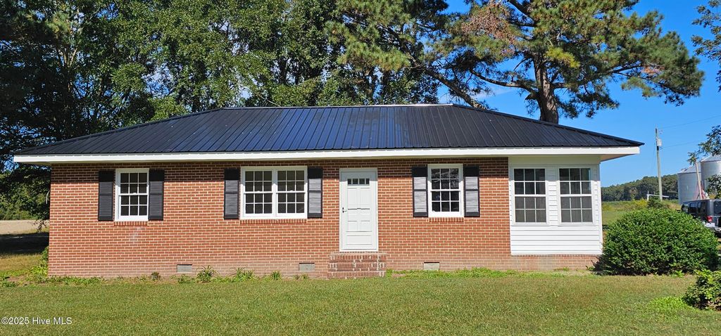 Photo of 1122 Zion Church Road, Conway, NC 27820 (MLS # 100536031)