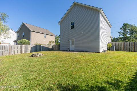 A home in Sneads Ferry